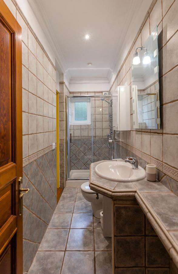 Maison Mialon: Country House Amidst Of Nature La Esperanza  エクステリア 写真