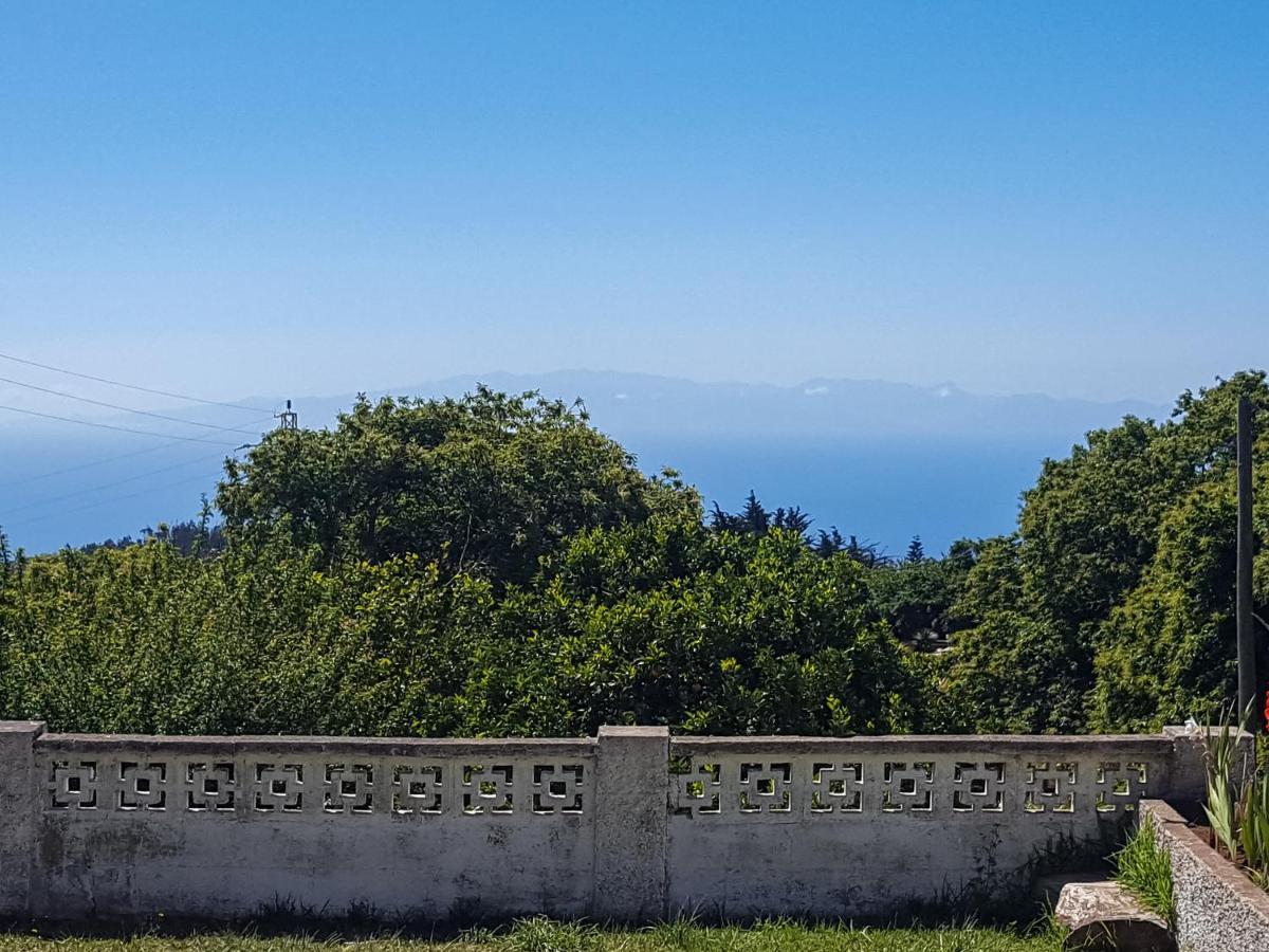 Maison Mialon: Country House Amidst Of Nature La Esperanza  エクステリア 写真
