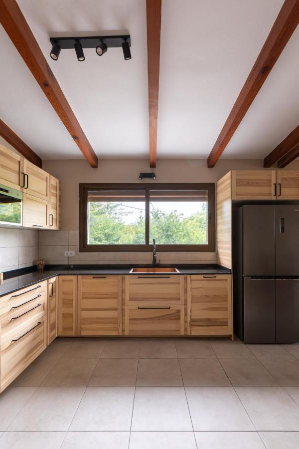 Maison Mialon: Country House Amidst Of Nature La Esperanza  エクステリア 写真